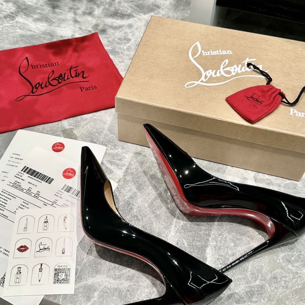 CHRISTIAN LOUBOUTIN HEELS close-up detail 4
