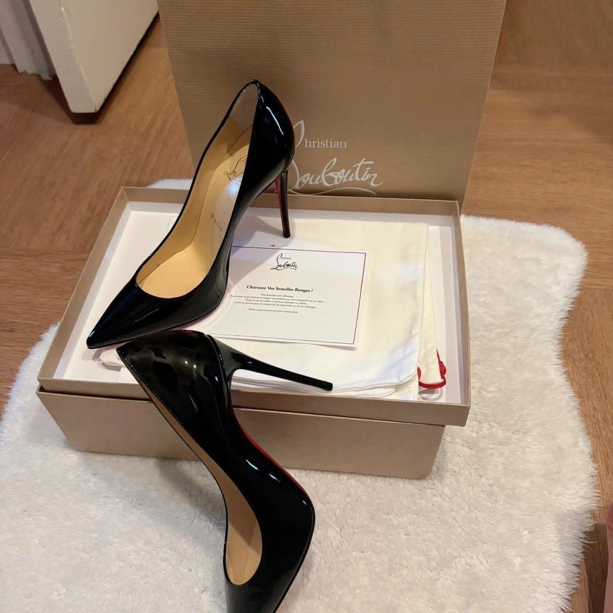 CHRISTIAN LOUBOUTIN HEELS close-up detail 5
